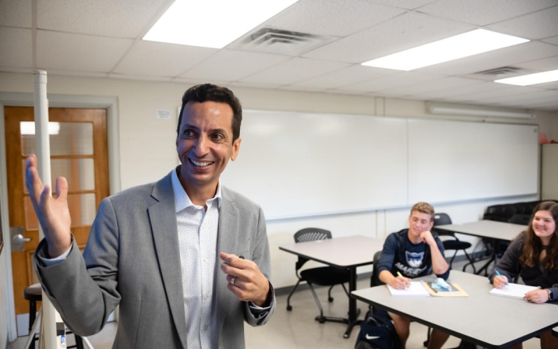 Marietta College Faculty Ahmed Algarhy Mohammed teaches in front of students